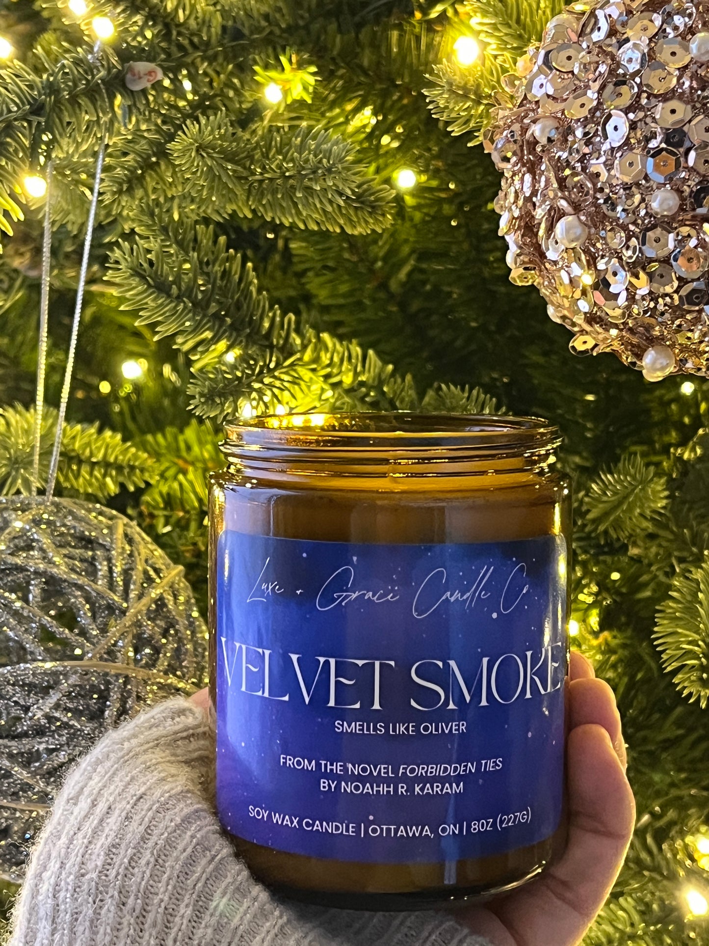 Velvet Smoke - Soy wax candle